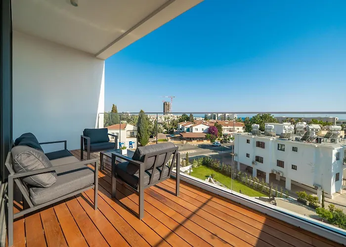 The Palmiers Апарт-отель