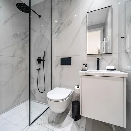 The Palmiers Appart hôtel