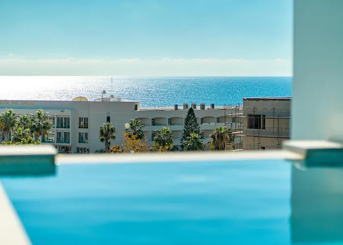 The Palmiers Apartahotel 4*