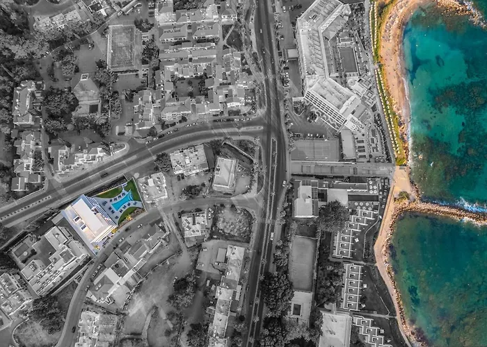 The Palmiers Aparthotel 4*