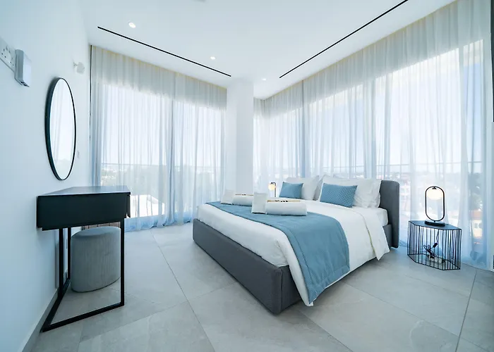 The Palmiers パ フォス