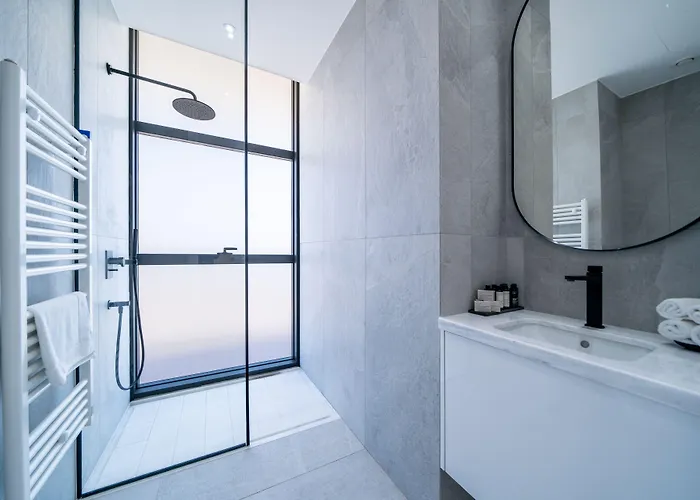 The Palmiers 4* パ フォス